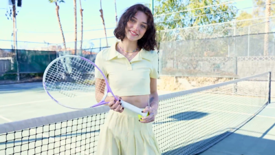 Tennis Babe Takes Break Shrooms มาตีเทนนิสแต่กลับได้เสียว av ฝรั่ง 